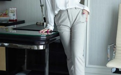 少年无力地低喘H男男